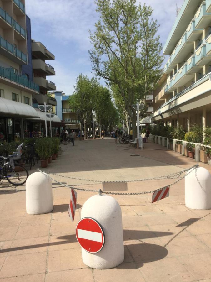 בלריה-איגאה מרינה Appartamento Viale Pedonale A Due Passi Dal Mare מראה חיצוני תמונה